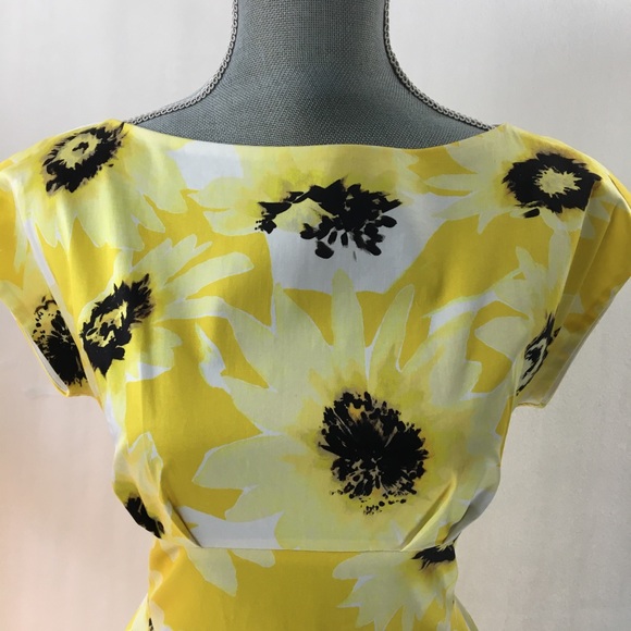SOLD❣️❣️❣️KATE SPADE Sunny Daisy Fiorella Dress. - Picture 2 of 7